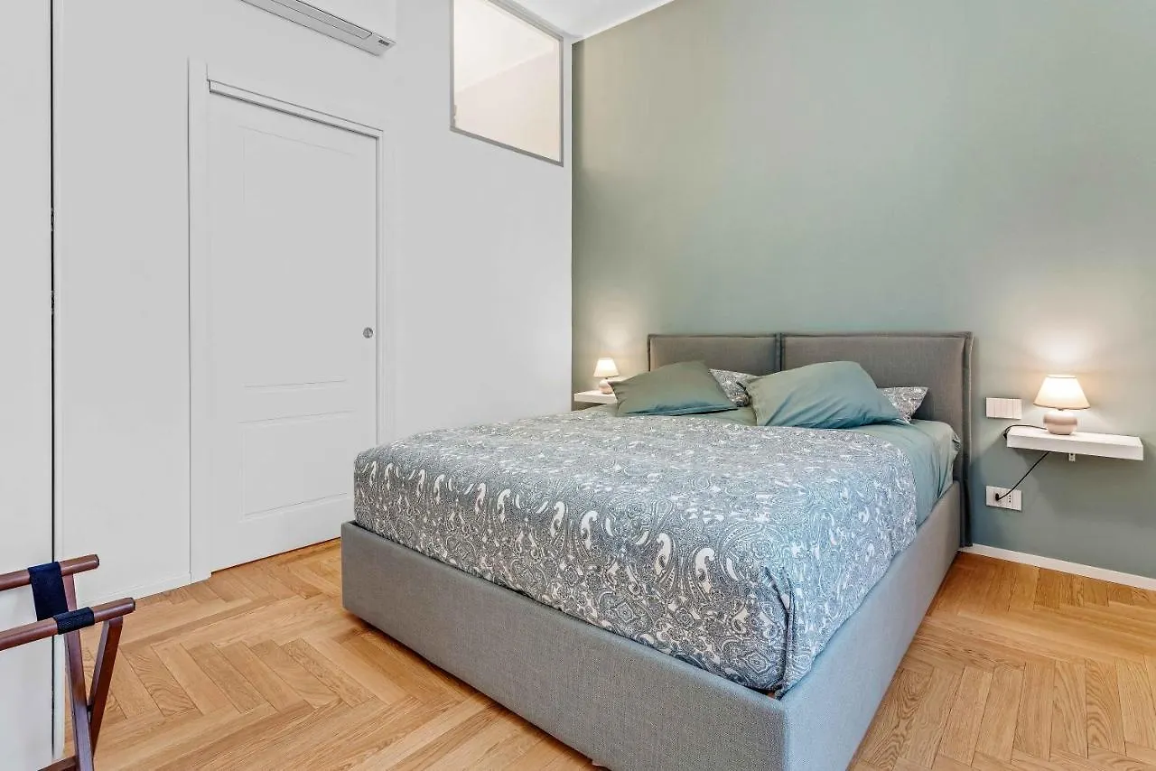 New Milan Central Apartment Italy